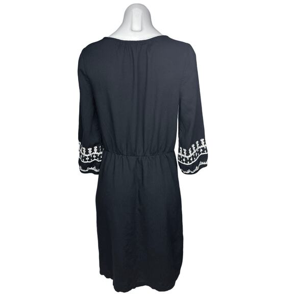 Old Navy Black White Embroidered 3/4 Sleeve Keyhole Neck Blouson Mini Dress Sz M - Picture 3 of 4